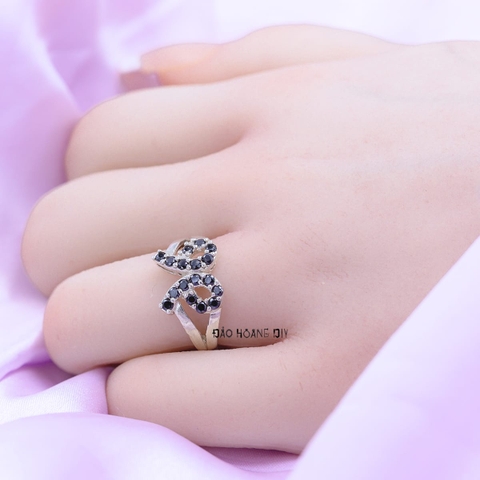 Nhẫn Bạc Nữ Hình Chiếc Nơ Đá Đen N2409040125