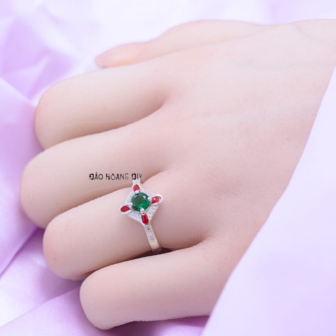 Nhẫn Bạc Nữ Phong Thủy Đá Xanh Ngọc N2409050017