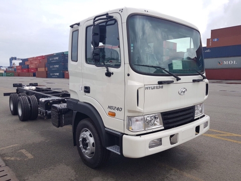 Hyundai HD 240