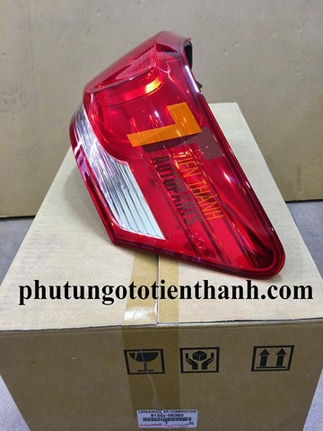 Đèn hậu ngoài Camry 2.4 2010 (RH) VN - TW