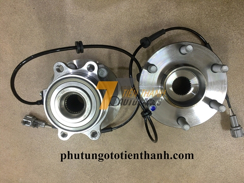 Bi moay ơ trước Navara (ABS)