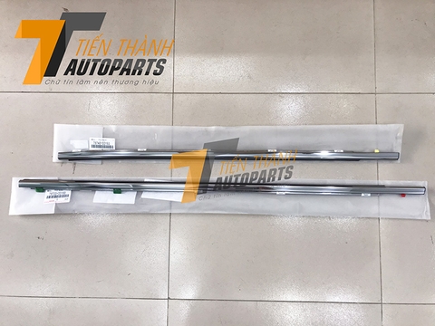 Nẹp chân kính cánh cửa ngoài Lexus ES250-ES350 2016 - 2018
