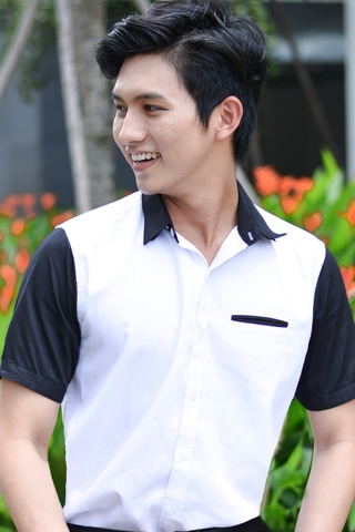 Black Short Sleeve White Shirt with Hidden Pocket