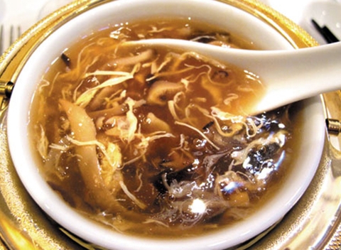 Soup hải sâm măng tây / bát