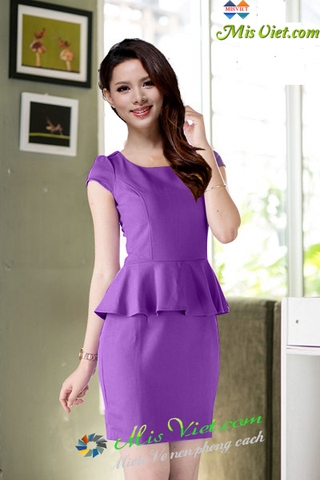 Đẹp kiêu kỳ với PEPLUM