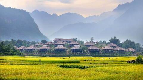 13 DAYS OF MYSTIQUE VIETNAM VACATION (V13)