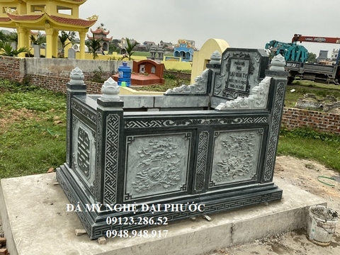 Mộ tổ đá xanh rêu lắp đặt tại Ninh Bình