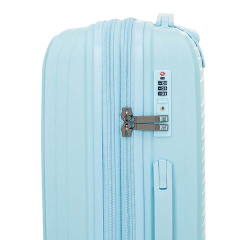 Vali IT Luggage IT15-2881-08
