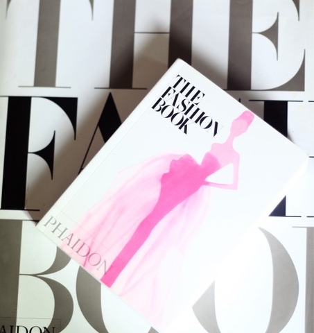 9 cuốn sách mà các tín đồ thời trang không thể bỏ qua