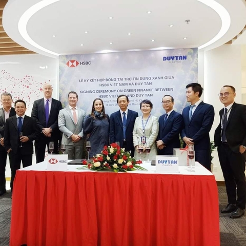 NHỰA DUY TÂN HÂN HẠNH LÀ ĐƠN VỊ ĐẦU TIÊN ĐƯỢC TÀI TRỢ TÍN DỤNG XANH BỞI NGÂN HÀNG HSBC