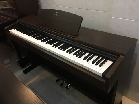 Yamaha YDP 140