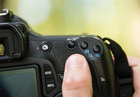 Mách bạn kinh nghiệm chỉnh máy ảnh Nikon chụp đẹp nét