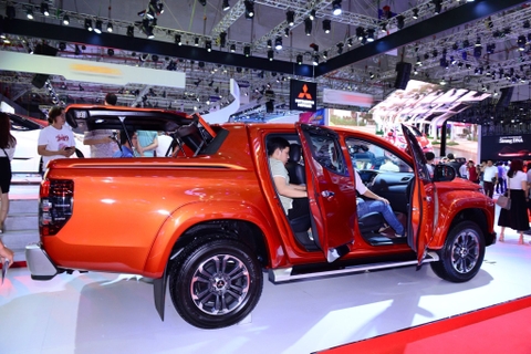 MITSUBISHI GIỚI THIỆU TRITON PHIÊN BẢN NÂNG CẤP TOÀN DIỆN