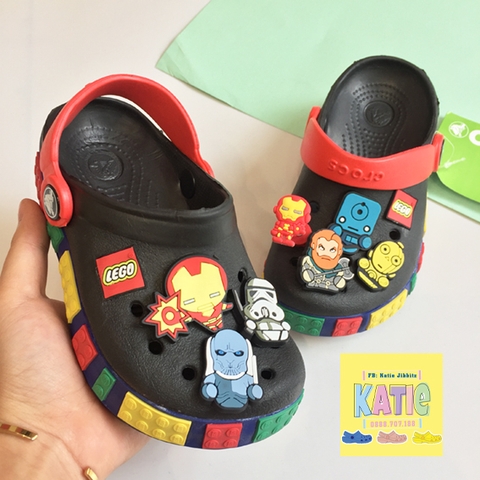 Dép sục cá sấu Crocs trẻ em Lego Kids màu đen