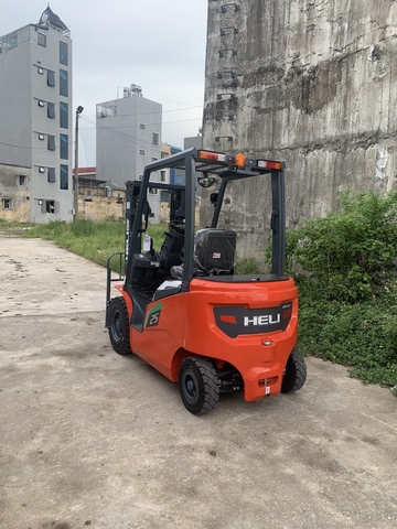 Xe nâng điện 2 tấn Heli