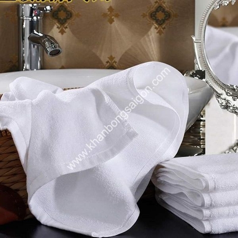 Những yếu tố nào cho thấy khăn tắm khách sạn đạt tiêu chuẩn?