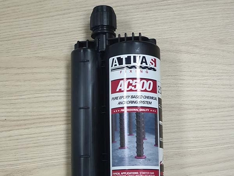 Keo cấy thép Atlas AC500 - Đặc điểm, ứng dụng và hướng dẫn thi công chính xác