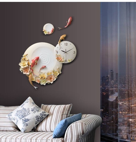 Đồng hồ và tranh treo tường quà tặng tân gia ý nghĩa độc đáo