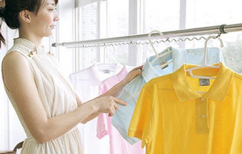 Tác Hại Của Việc Phơi Quần Áo Trong Nhà Và Cách Khắc Phục