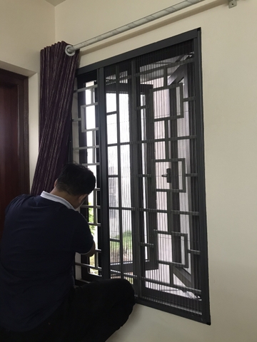 Lắp đặt cửa lưới chống muỗi tại Hạ Long - Anh Tiến - Đồi T5, Cột 5, Hạ Long