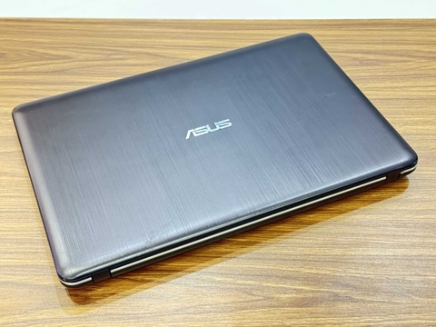 Laptop Asus X541UA - Core i3-6100U - RAM 8GB - SSD 120GB - 15.6 HD