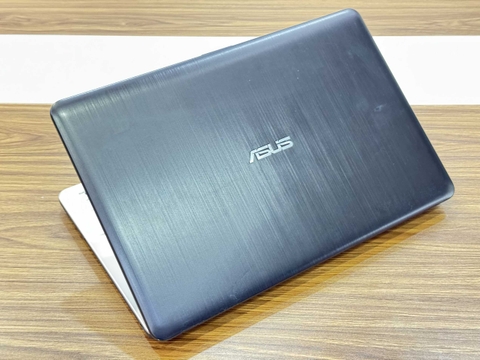 Laptop Asus X541UA - Core i3-6100U - RAM 8GB - SSD 120GB - 15.6 HD