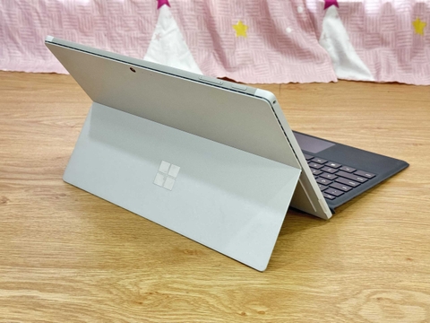 Microsoft Surface Pro 5 - Core i7-7660U - RAM 16GB - SSD 512GB - 12.3''