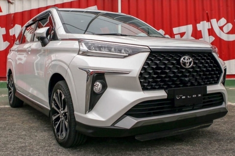 Bảng giá xe Toyota Veloz Cross 2024