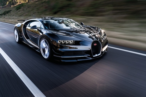 BUGATTI CHIRON: ÔNG HOÀNG TỐC ĐỘ ÁO CHOÀNG ĐEN