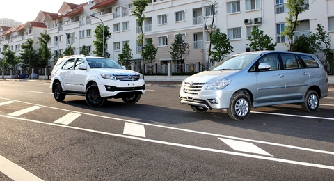 Hãng xe Toyota thống trị doanh số bán xe tháng 04/2015