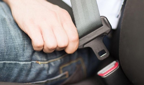 Hướng dẫn sử dụng dây đai an toàn trên xe ô tô