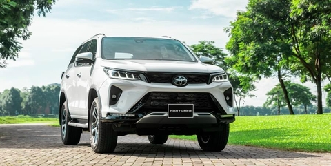 Toyota Fortuner 2021 cũ: Thông tin xe? Bảng giá ?