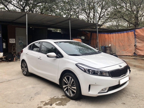 Mua xe Kia Cerato 1.6 AT 2018 giá 550 triệu có quá đắt