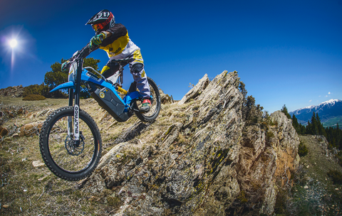 BULTACO BRINCO S – MẪU XE ĐẠP LAI TIỆN DỤNG