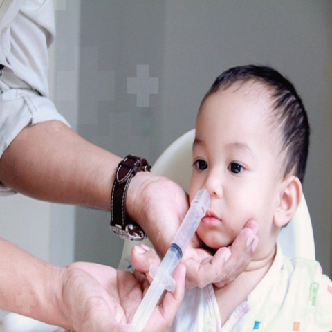 Hướng dẫn cách hút đờm cho trẻ tại nhà nhanh, an toàn nhất