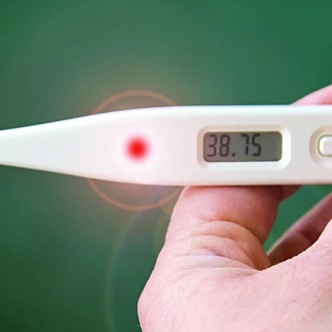 Top 3 nhiệt kế điện tử kẹp nách được tin dùng nhất trên thị trường