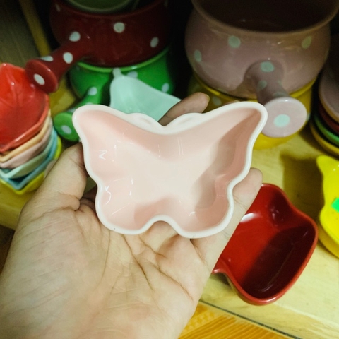 Chén gốm sứ hình bướm
