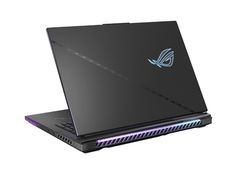 Asus ROG Strix Scar 18 G834 - tản nhiệt phải