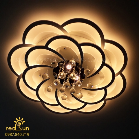 Mâm ốp trần hoa xoáy 16 cánh OP-003