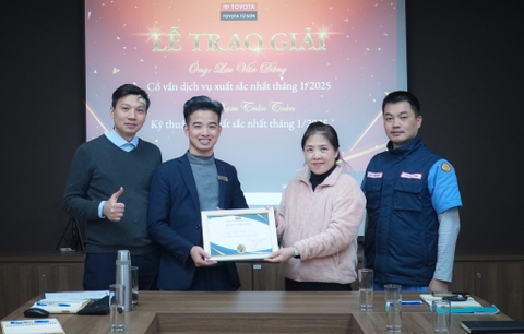 LỄ KHEN THƯỞNG CÁC CÁN BỘ NHÂN VIÊN XUẤT SẮC NHẤT THÁNG 01/2025