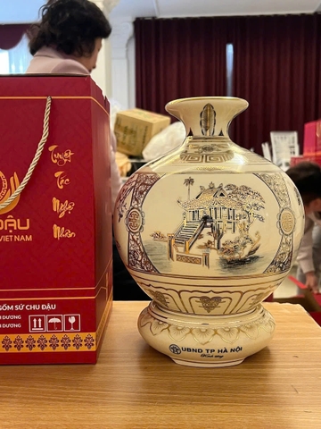 Bàn Giao Bình Hút Tài Lộc Tứ Cảnh Hà Nội Cho Ủy Ban Nhân Dân Thành Phố Hà Nội