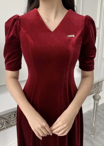 23/V054/L/03/VÁY NHUNG XOÈ, CỔ TIM, TL, ĐỎ