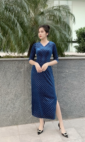 23/V060/XL/01/VÁY NHUNG XÒE, CỔ TRÒN, TL, K.T XANH