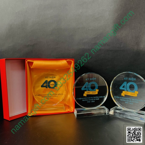 ky-niem-chuong-pha-le-in-theo-yeu-cau