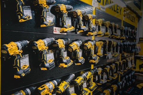 Cách Phân Biệt Máy Khoan Pin Giả - Hướng Dẫn Chi Tiết