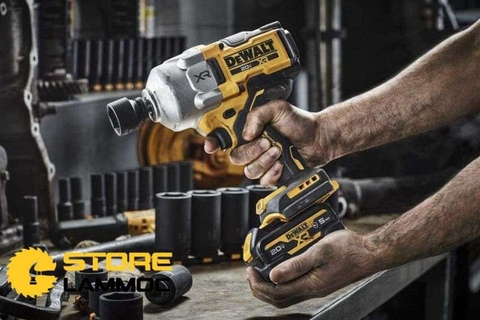Đánh giá chi tiết máy bắn bu lông bắn vít pin Dewalt