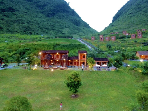Thiên đường nghỉ dưỡng H'Mong Village.