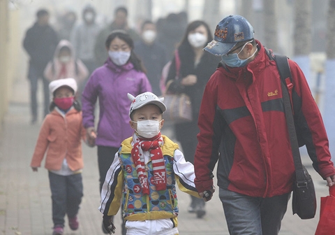 Ô nhiễm không khí ảnh hưởng nặng nề đến sức khỏe của trẻ em