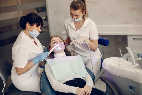 Chứng chỉ hành nghề điều dưỡng nha khoa có ý nghĩa gì? Học chứng chỉ hành nghề điều dưỡng nha khoa gồm những gì? Chứng chỉ hành nghề điều dưỡng nha khoa có ý nghĩa gì? Học chứng chỉ hành nghề điều dưỡng nha khoa gồm những gì?
