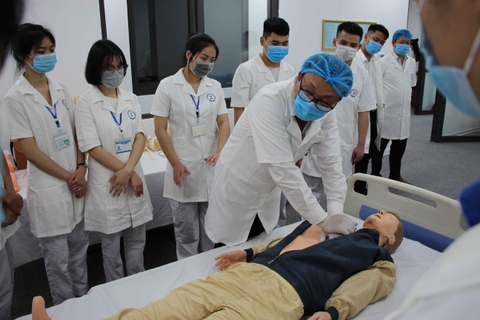 Học Trung Cấp Y Sĩ Đa Khoa – Cơ Hội Nghề Nghiệp Và Tương Lai Sáng Lạng Học Trung Cấp Y Sĩ Đa Khoa – Cơ Hội Nghề Nghiệp Và Tương Lai Sáng Lạng